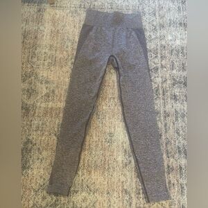 Gymshark women’s leggings Purple size‎ small